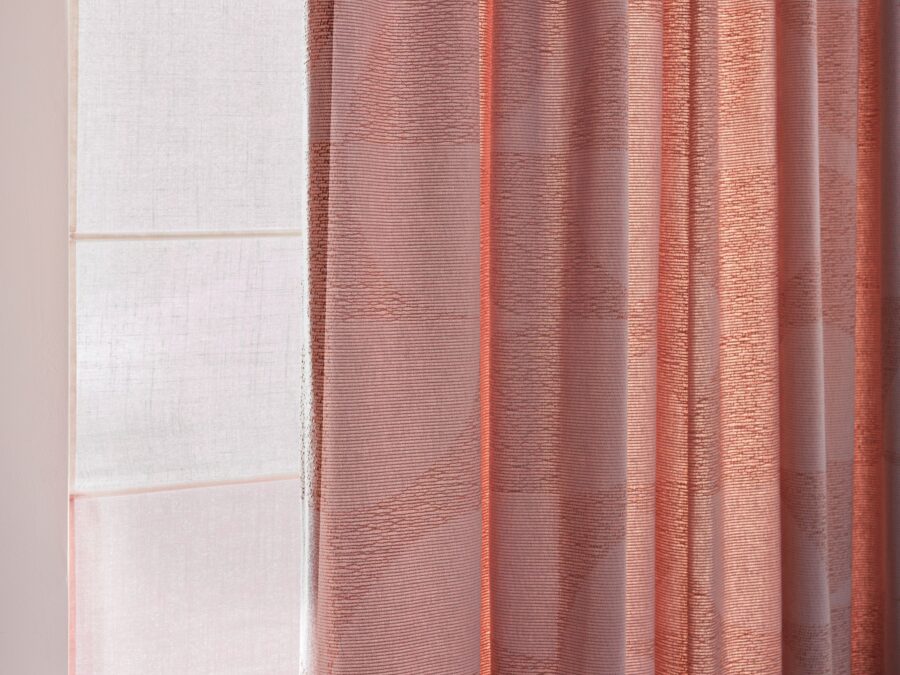 Roze gordijnen en vouwgordijnen - Bohemian woonstijl bij Thuisin