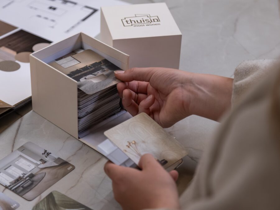 Mooi Wonen Box van Thuisin met inspiratiekaarten voor het ontdekken van jouw woonstijl.