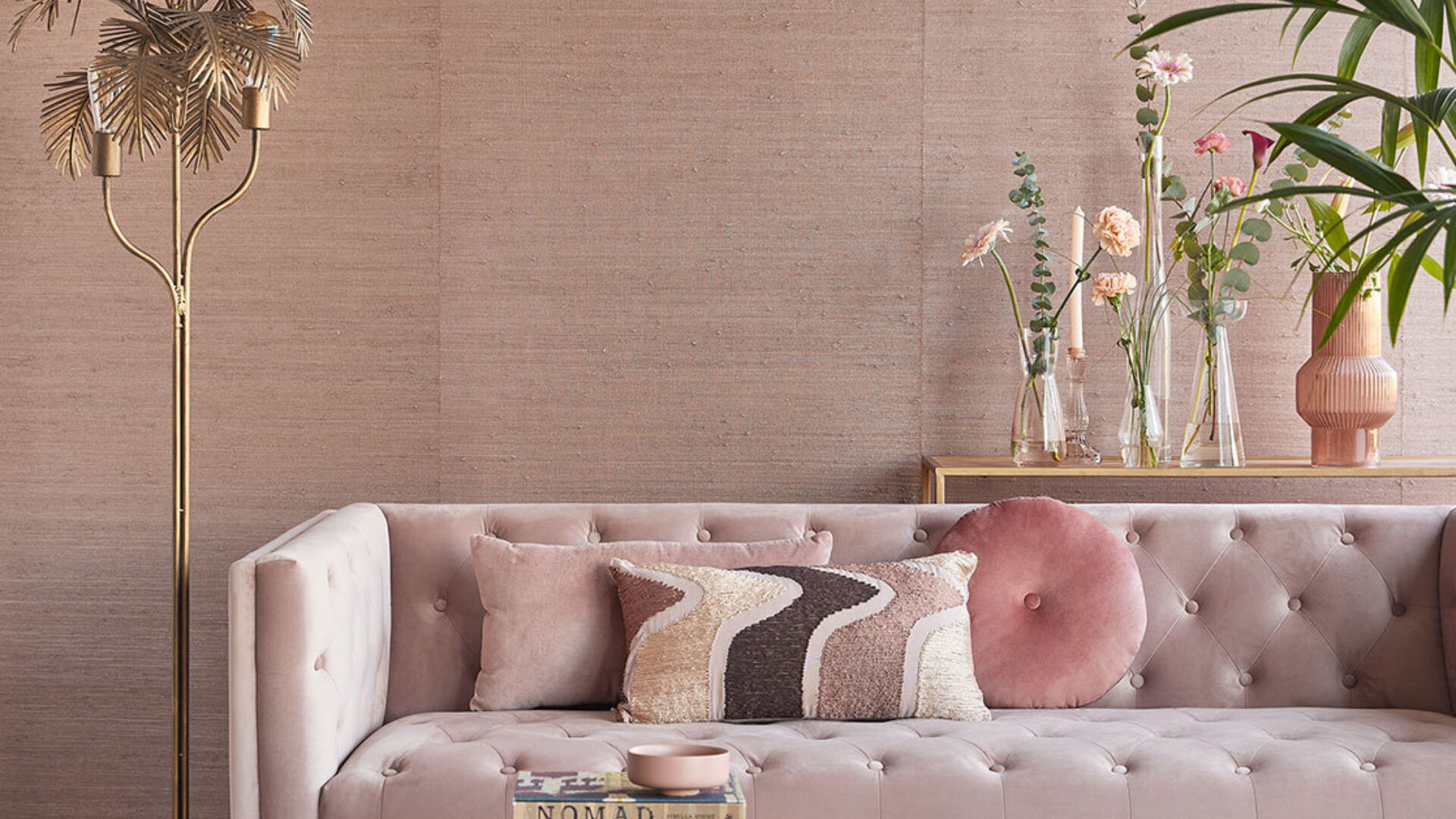 Deze kleuren passen bij de Bohemian stijl: zand, roze, beige, pasteltinten.