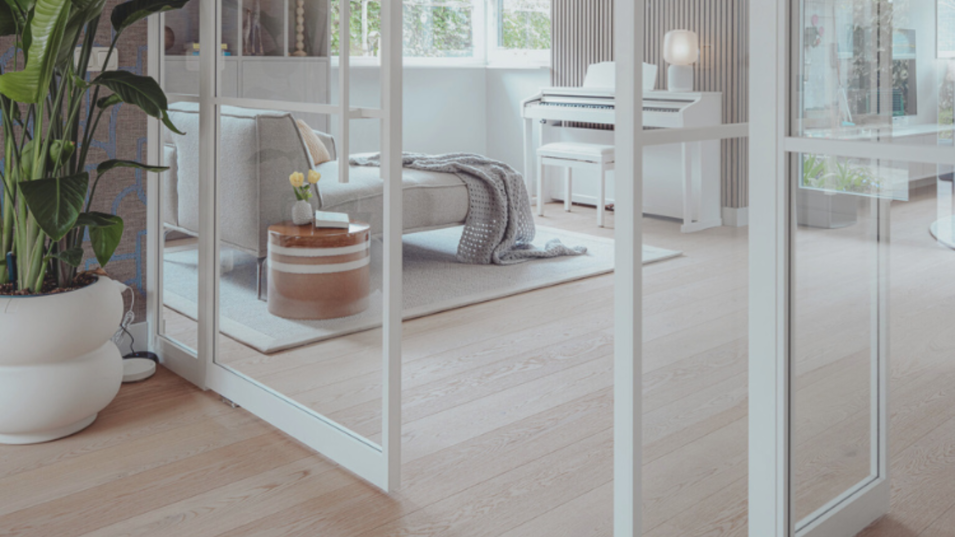 Deli home stalen deuren in de kleur wit