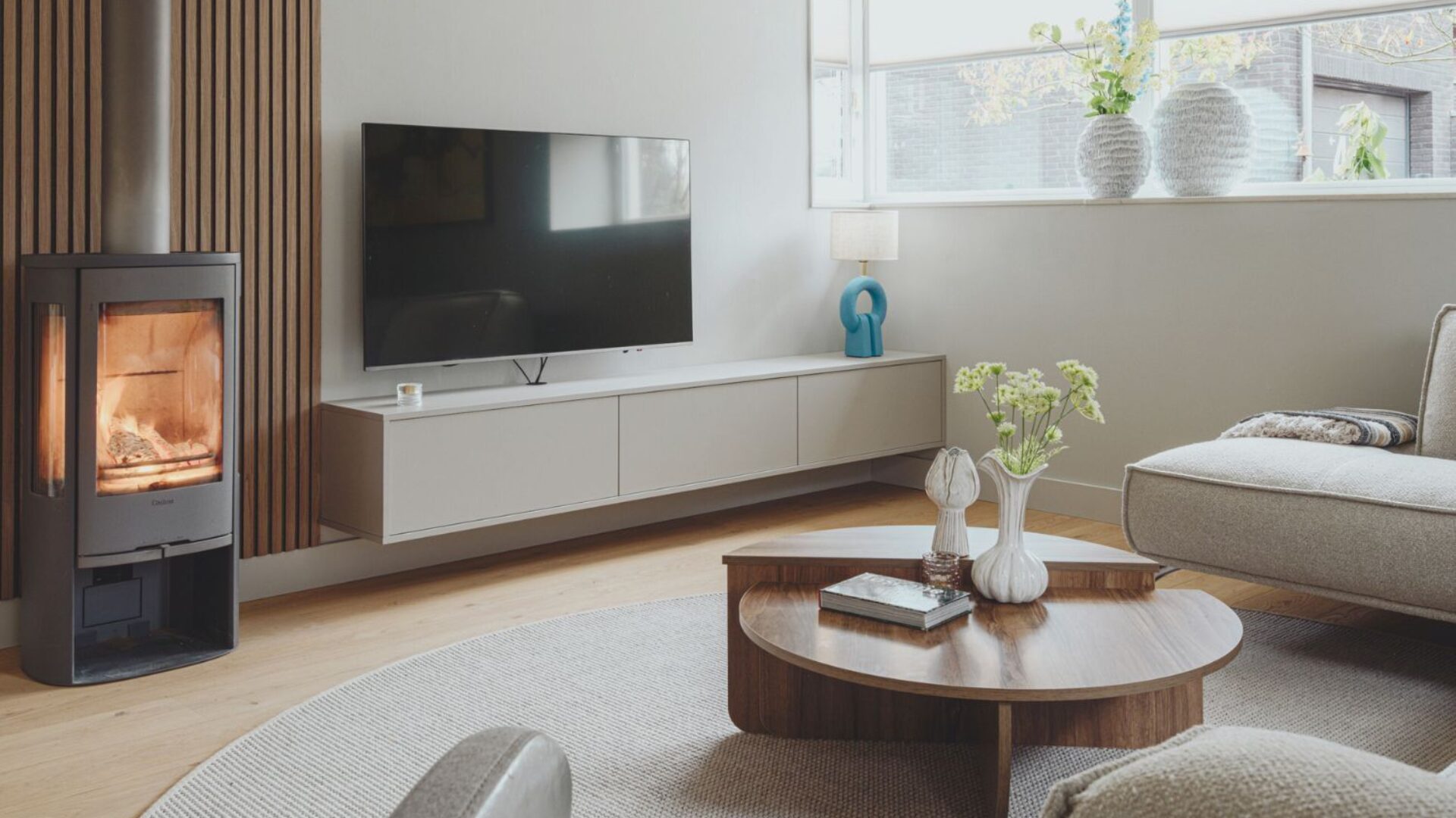 Wandkast tv-kast op maat bij Thuisin