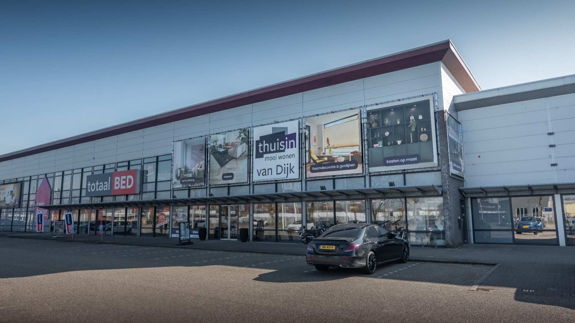 Thuisin Van Dijk Veenendaal pand