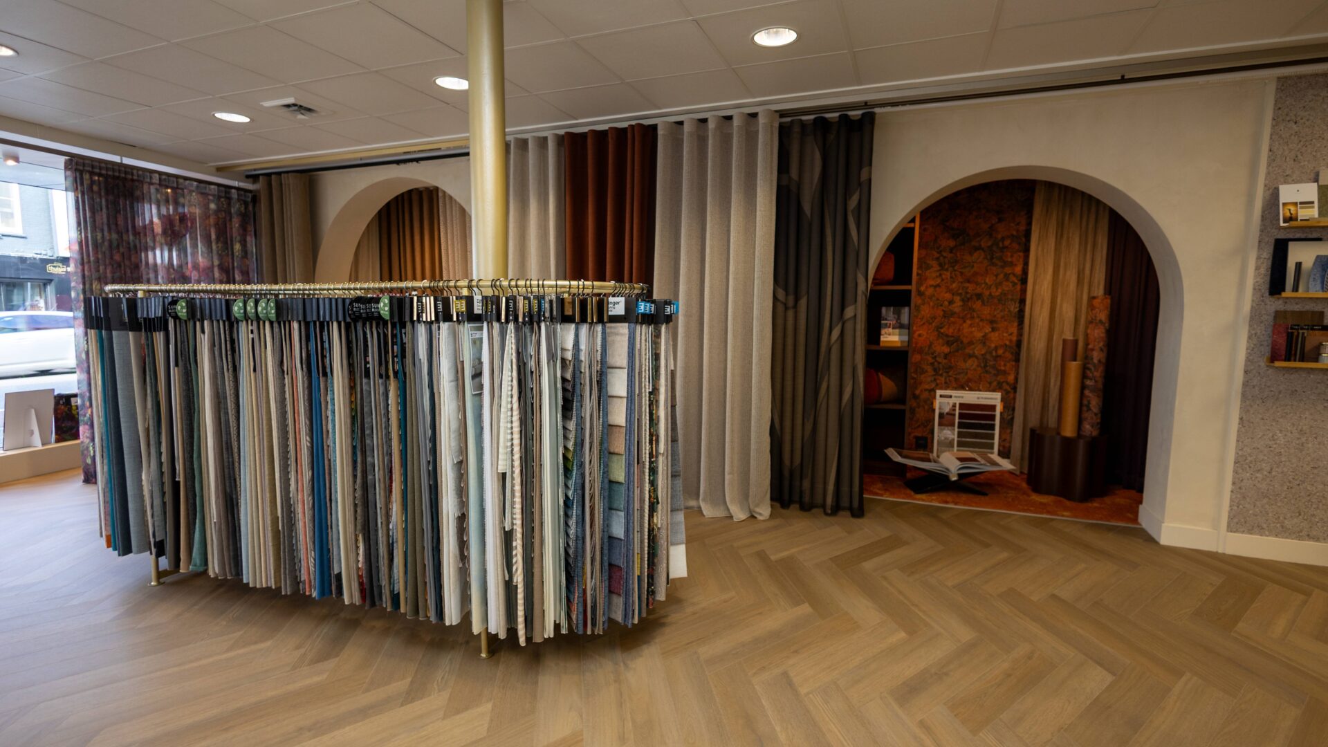 Binnenkant van de winkel Schokker