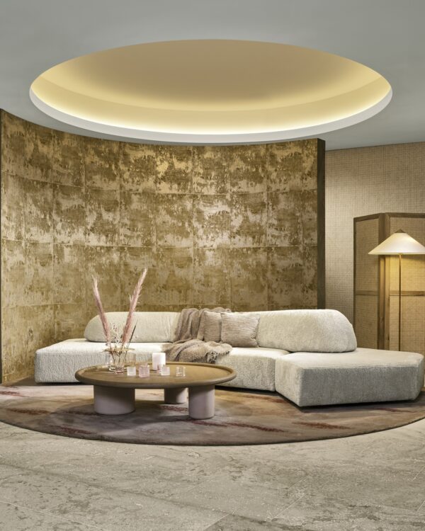 Arte behang Metal x Patina gouden behang: Arte-behang met gouden metalen en patina-effect, voor een chique touch.