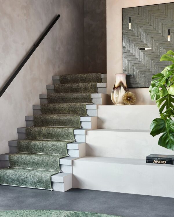 Groene tapijten traploper