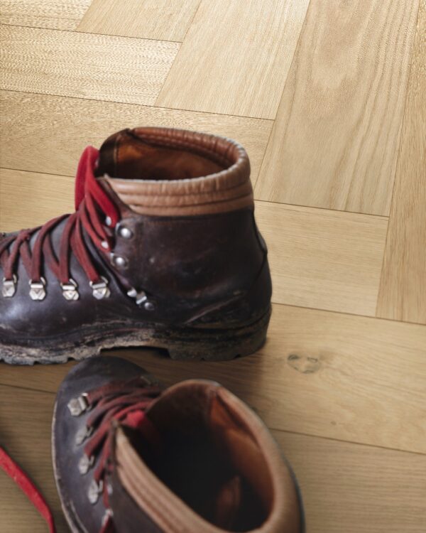 Detail slijtvaste Meister laminaatvloer in warme tint.