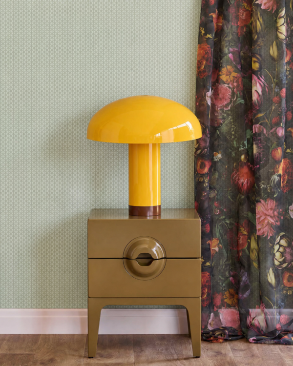 Magnifique Behang van Eijffinger bij Thuisin lichtgroen in een retro interieur