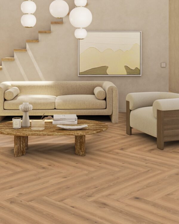 Lichte houtlook pvc-visgraatvloer in woonkamer