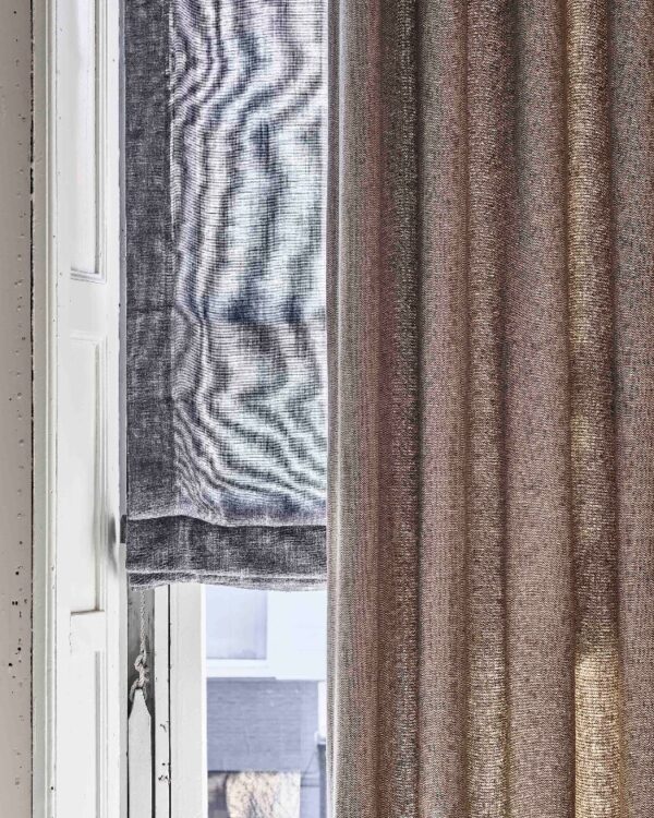 Verfijnd inbetween-gordijn van Vadain