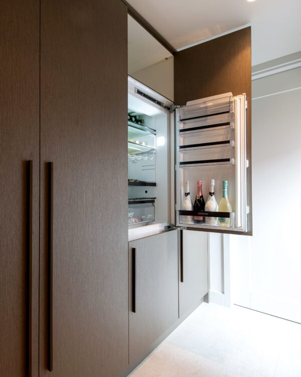 Wasmachinekast op maat met koelkast - Allure bij Thuisin