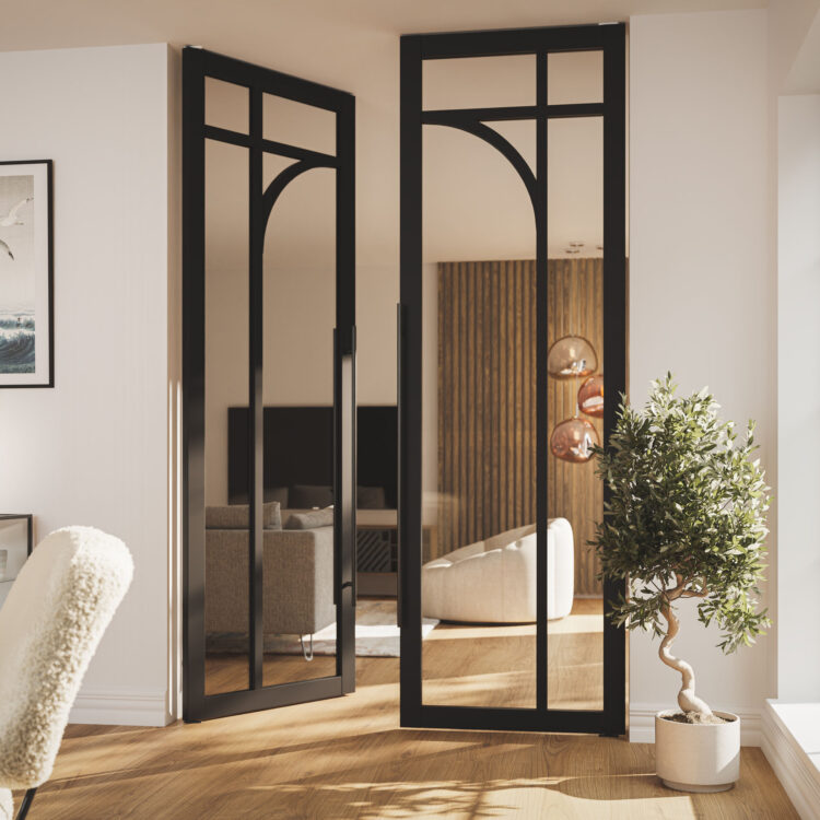 Industriële 4-ruits zwarte deur in een woonkamer met landelijke woonstijl