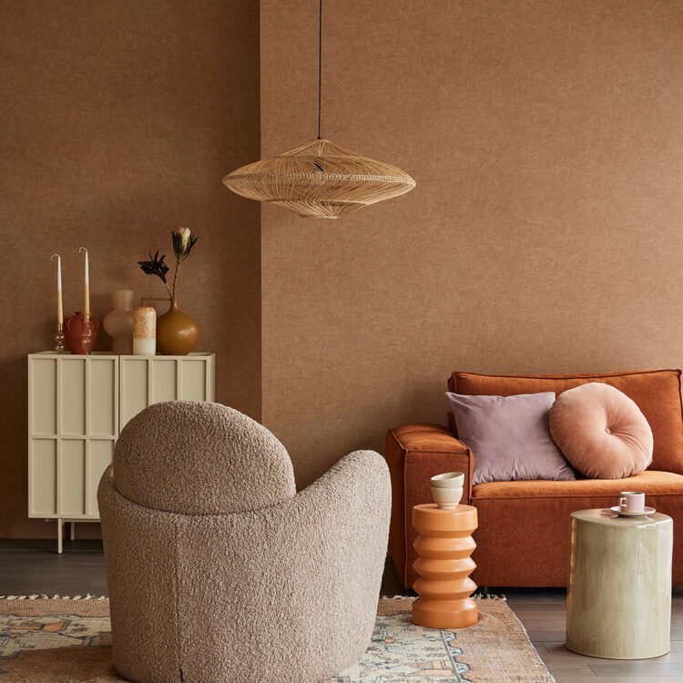 Behang in de woonkamer van Thuisin - Bohemian woonstijl