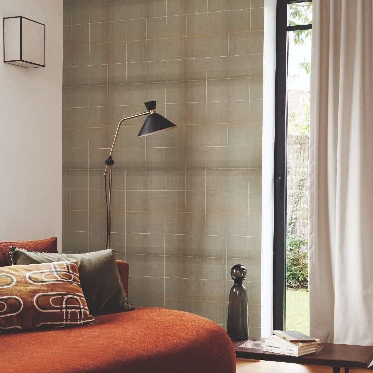 Casadeco Archie Kaki behang op de muur