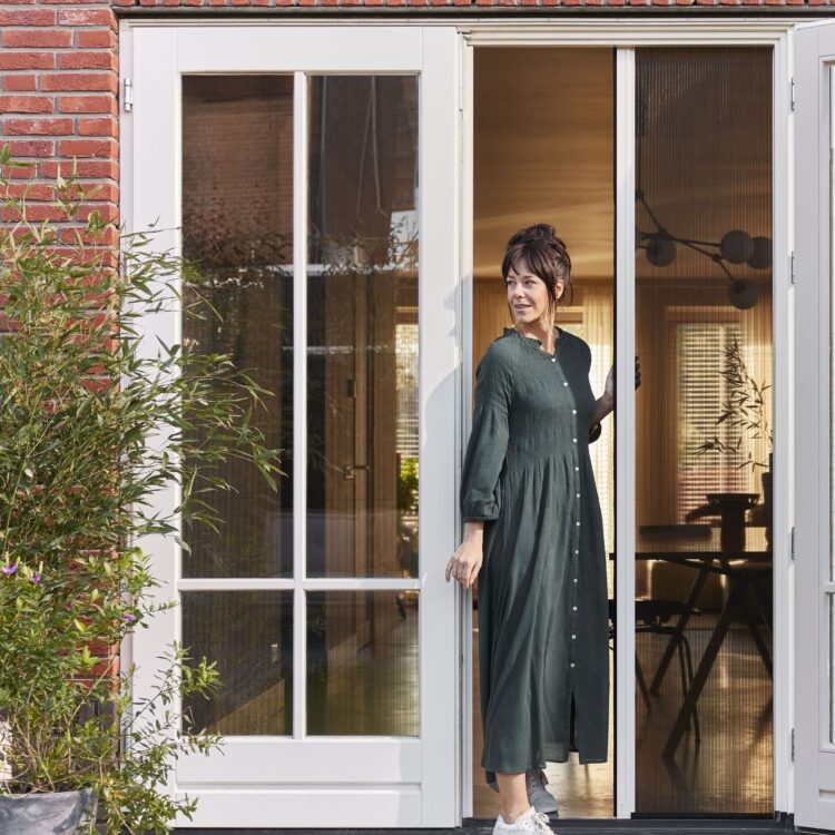 Horren Luxaflex plisse openslaande deuren