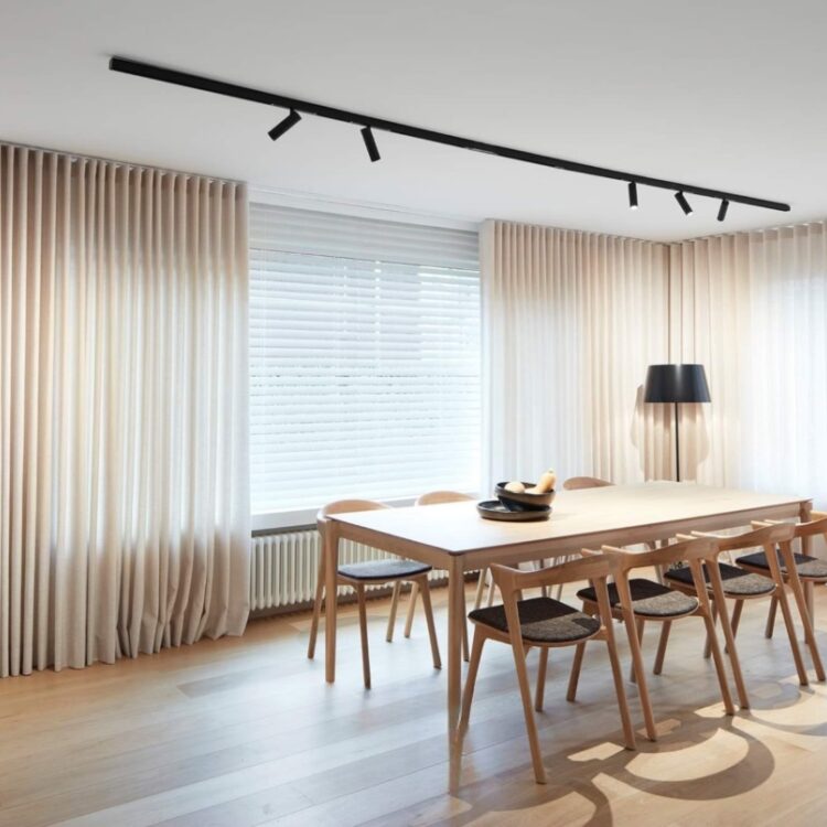 Inside Blinds gordijnen houten jaloezieen