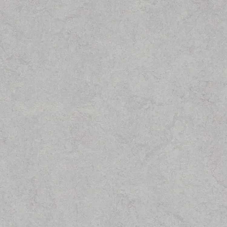 Close-up van Marmoleum Fresco Moonstone, lichtgrijze vloer met zachte marmering