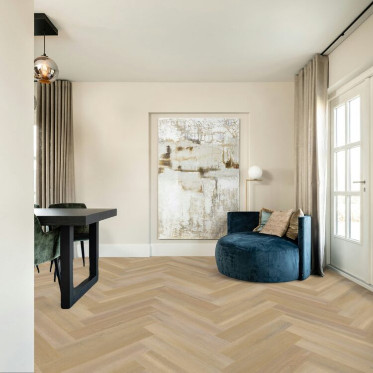 PVC-visgraatvloer Eem in de kleur TI-44584 uit onze eigen Thuisin-collectie