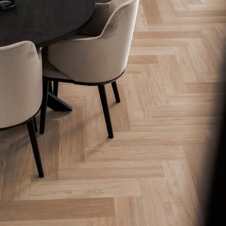 PVC-visgraatvloer Seine in de kleur TI-44641 uit onze eigen Thuisin-collectie sfeerbeeld