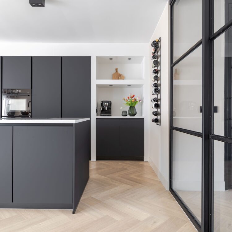 PVC-visgraatvloer Seine in de kleur TI-44642 in de keuken