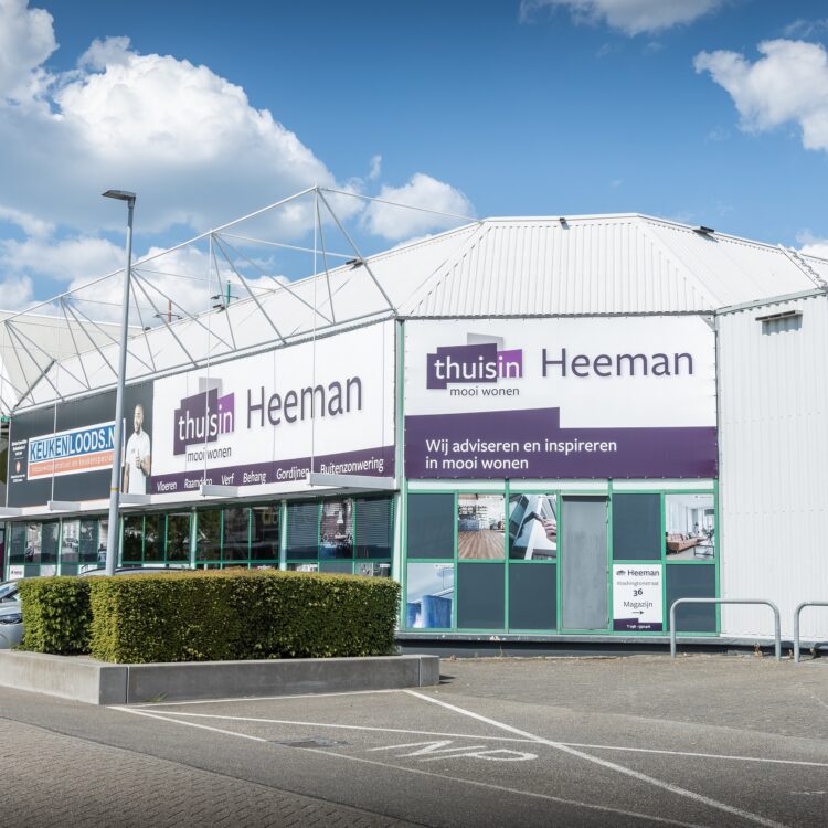 Het pand van Thuisin Heeman in Almere