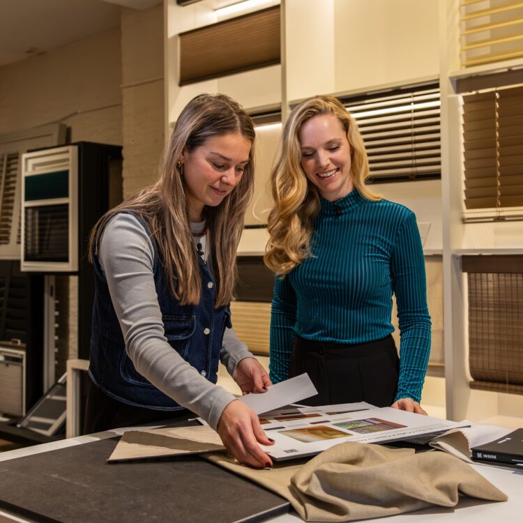 Interieuradvies door Thuisin Zundert Brecht voor passende raamdecoratie.