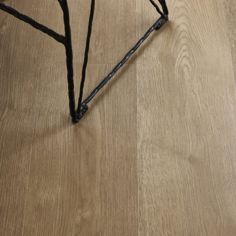 Thuisin pvc vloer Vredig Brown rechte plank close up