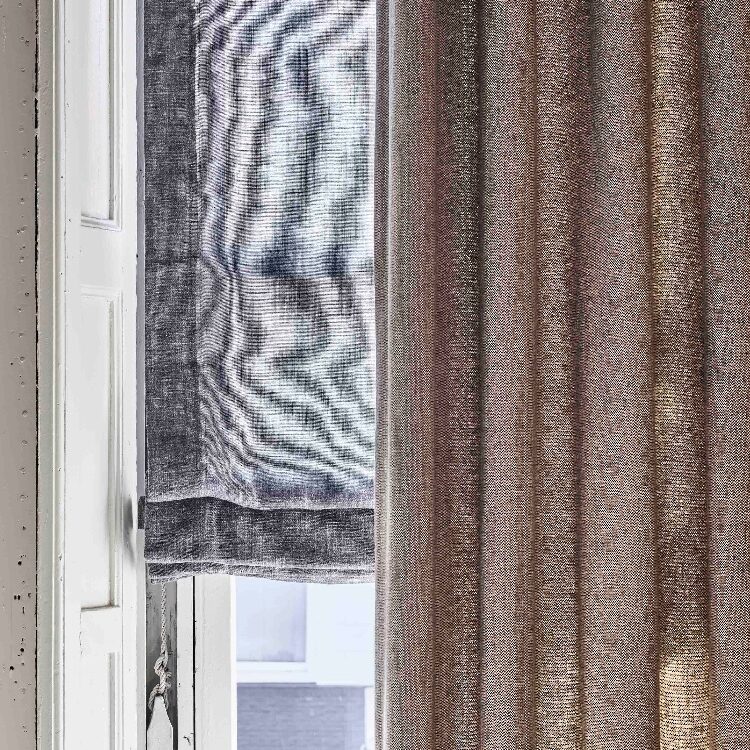 Verfijnd inbetween-gordijn van Vadain