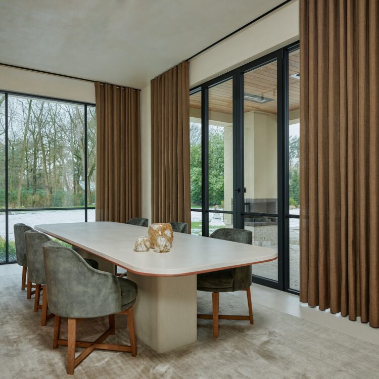 Eetkamer met artelux roomset